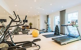 Wellness- Und Gartenhotel Heusser